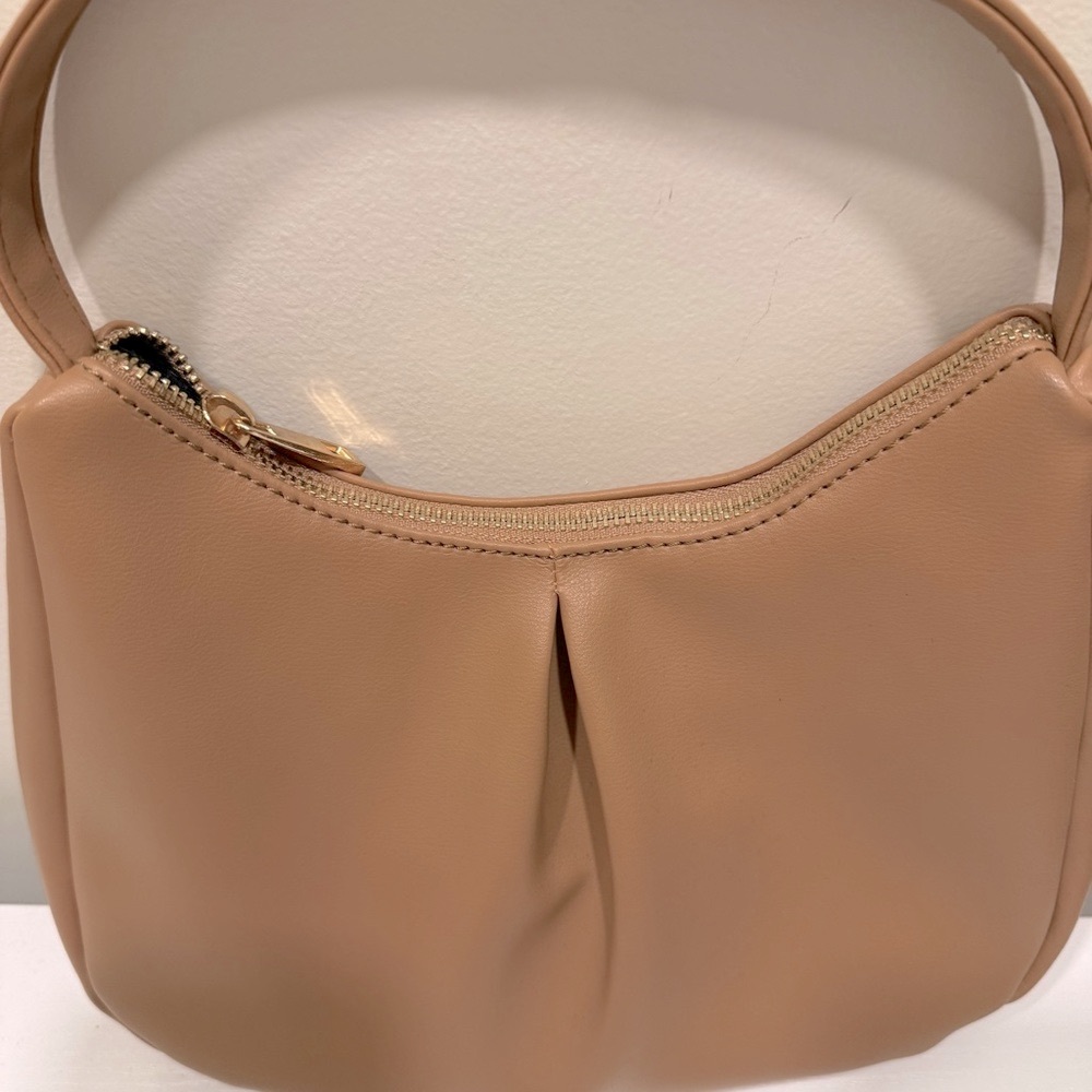 Elegant Tan Handbag - Picture 2 of 7